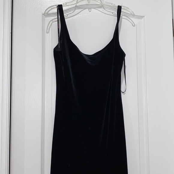 Beautiful evening cocktail/formal dress - Picture 3 of 8